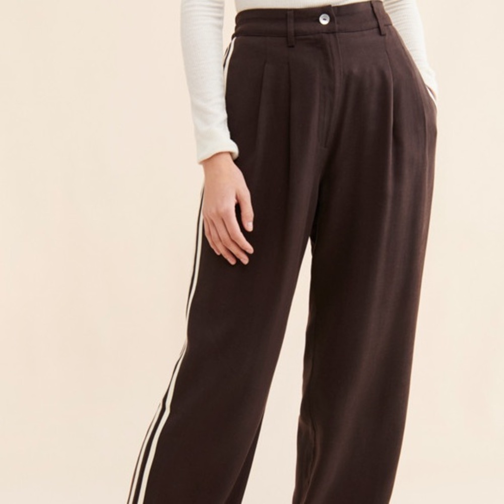 Donni Brown Twill Pleated Trouser Striped Track Pants - Picture 3 of 8